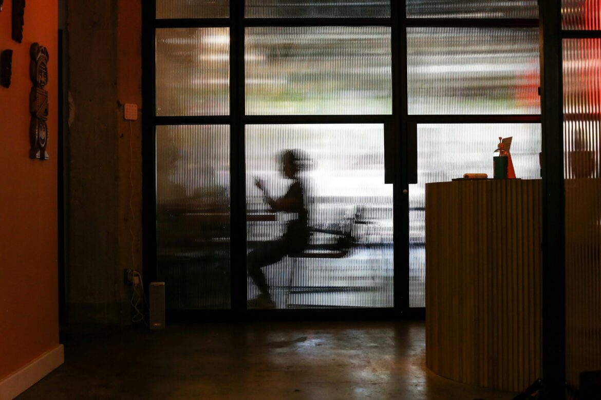 Edzésterv ülőmunkát végzőknek – hát, nyak és törzs fókusz Edzésterv ülőmunkát végzőknek – hát, nyak és törzs fókusz